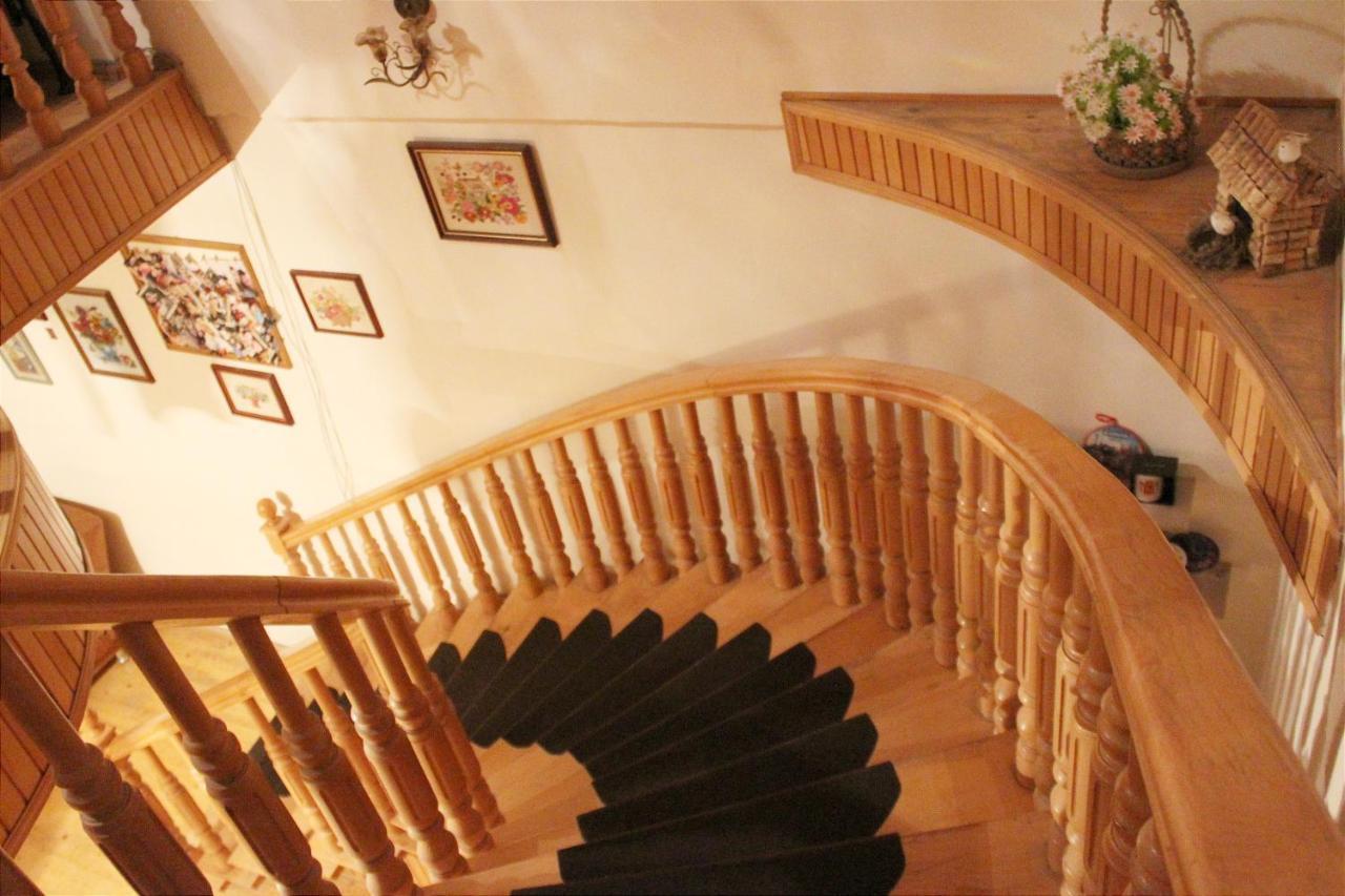 Nitsa Guest House Gori Luaran gambar